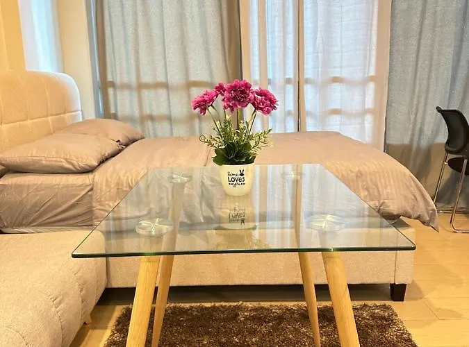 Ej's Staycation 4th F With 200mbps Wi-fi And Netflix Apartment