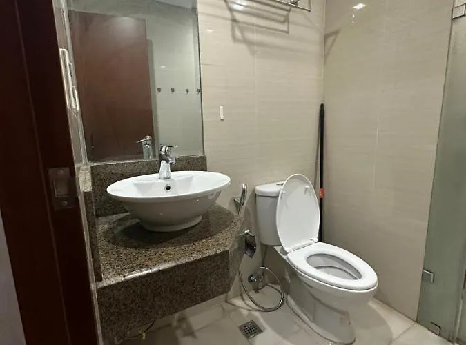 Apartment Ej's Staycation 4th F With 200mbps Wi-fi And Netflix Manila